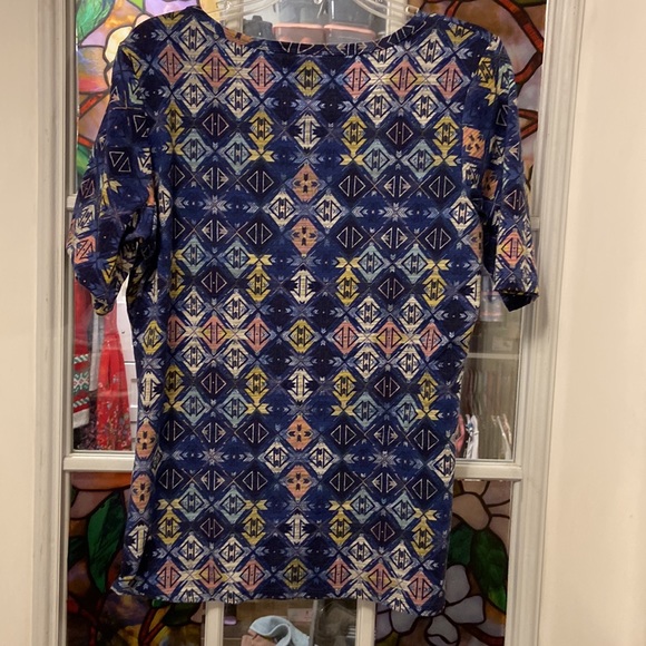 Used gigi from lularoe - Picture 5 of 6